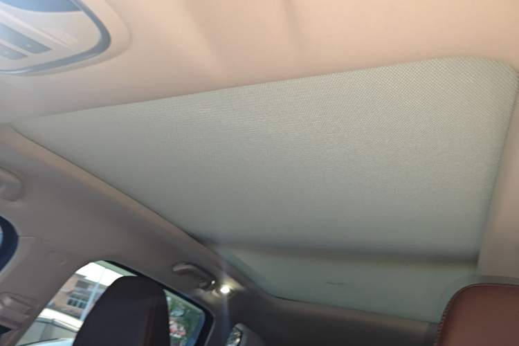 Used Wey VV6 2018 2.0T Two-Wheel-Drive Ultra-Luxury Version China V Standard Headliner