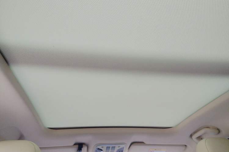Used Wey VV6 2018 2.0T Two-Wheel Drive Flagship Version China V Standard Headliner