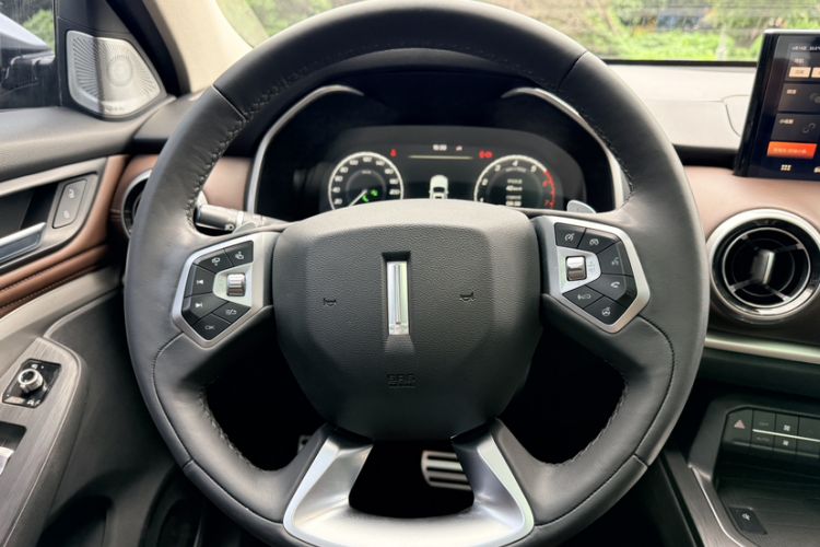 Used Wey VV6 2018 2.0T Four-Wheel Drive Flagship Version China V Standard Interior 5