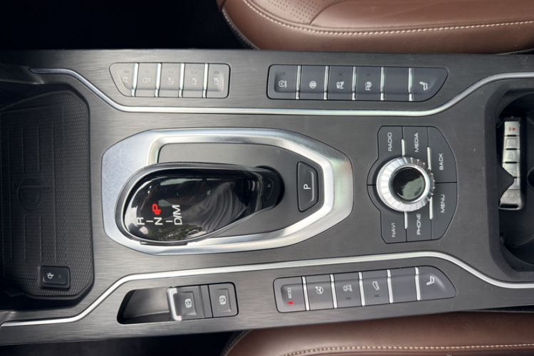 Used Wey VV6 2018 2.0T Four-Wheel Drive Flagship Version China V Standard Interior 7