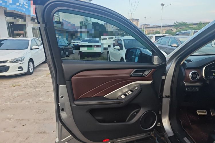 Used Wey VV6 2018 2.0T Two-Wheel-Drive Ultra-Luxury Version China V Standard Interior 7