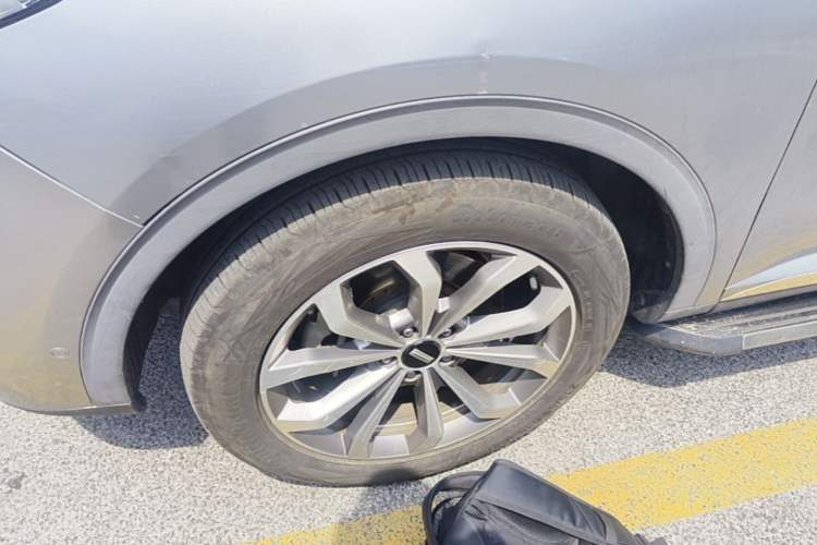Used Wey VV6 2018 2.0T Four-Wheel Drive Flagship Version China V Standard Left Front Wheel Hub