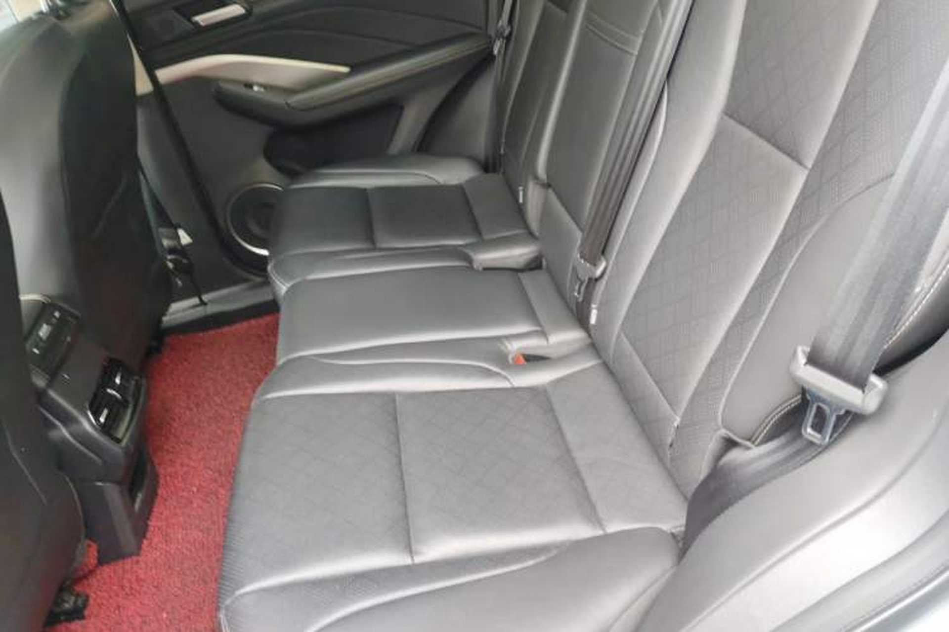 Used Wey VV6 2018 2.0T Two-Wheel-Drive Ultra-Luxury Version China V Standard Left Rear Seat