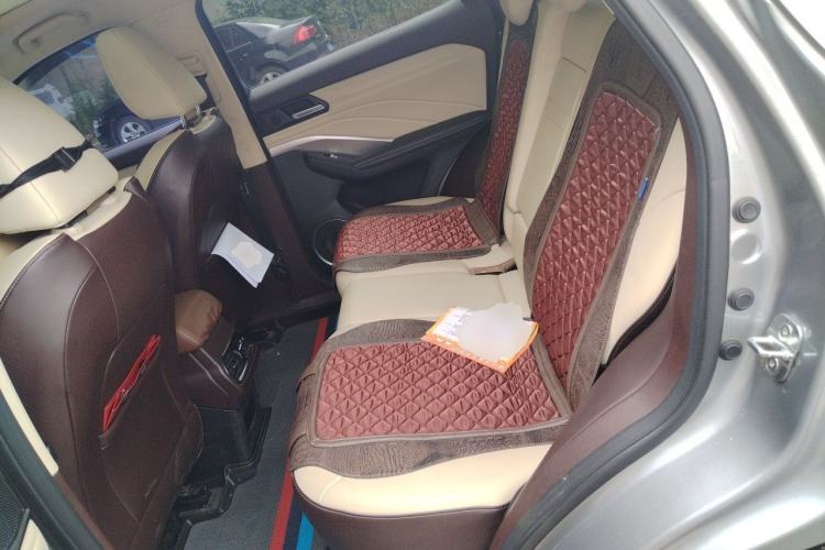 Used Wey VV6 2018 2.0T Two-Wheel Drive Flagship Version China V Standard Left Rear Seat