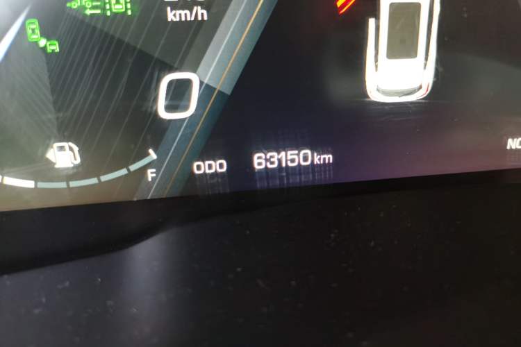 Used Wey VV6 2018 2.0T Two-Wheel Drive Flagship Version China V Standard Odometer Close Up