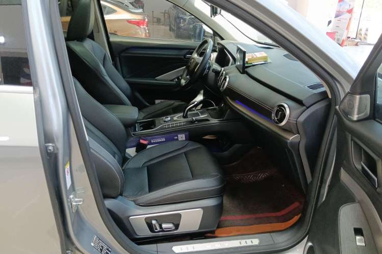 Used Wey VV6 2018 2.0T Two-Wheel-Drive Ultra-Luxury Version China V Standard Right Front Seat