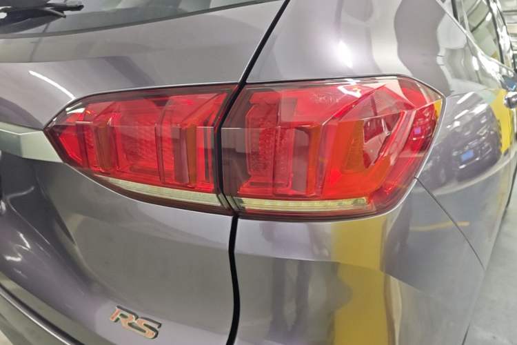 Used Wey VV6 2018 2.0T Two-Wheel Drive Flagship Version China V Standard Exterior 3