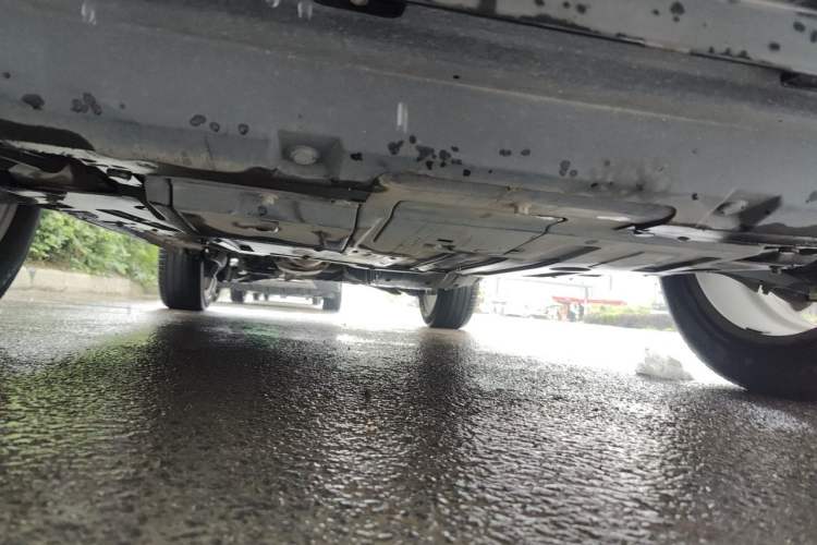 Used Wey VV6 2018 2.0T Two-Wheel Drive Flagship Version China V Standard Chassis Rear