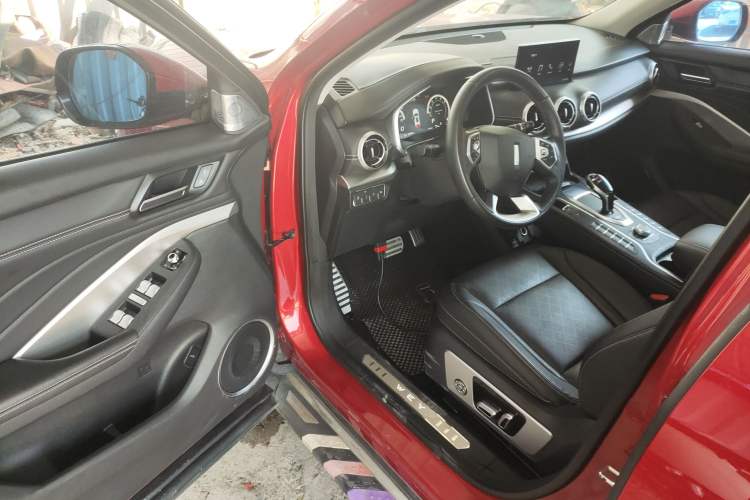 Used Wey VV6 2018 2.0T Two-Wheel-Drive Ultra-Luxury Version China V Standard Driver Seat