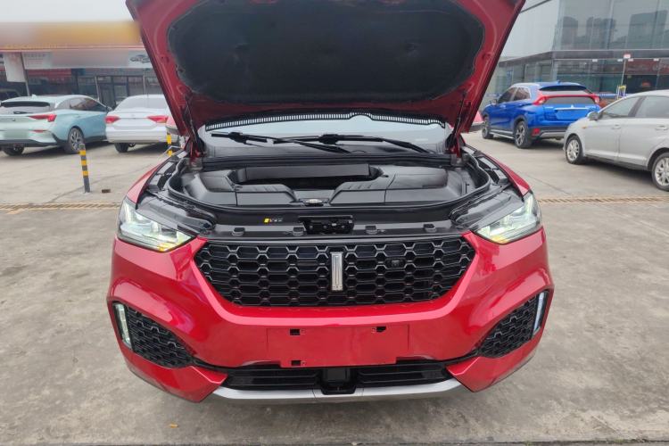 Used Wey VV6 2018 2.0T Two-Wheel-Drive Ultra-Luxury Version China V Standard Engine Bay