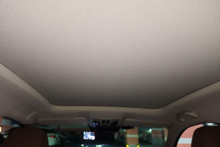 Used Wey VV6 2018 2.0T Two-Wheel-Drive Ultra-Luxury Version China V Standard Headliner