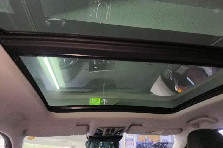 Used Wey VV6 2018 2.0T Two-Wheel-Drive Ultra-Luxury Version China V Standard Headliner