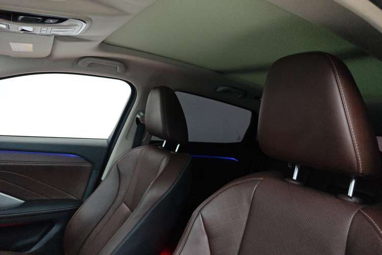 Used Wey VV6 2018 2.0T Two-Wheel Drive Flagship Version China V Standard Headliner