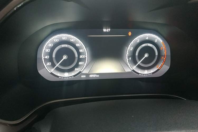 Used Wey VV6 2018 2.0T Two-Wheel-Drive Ultra-Luxury Version China V Standard Instrument Cluster