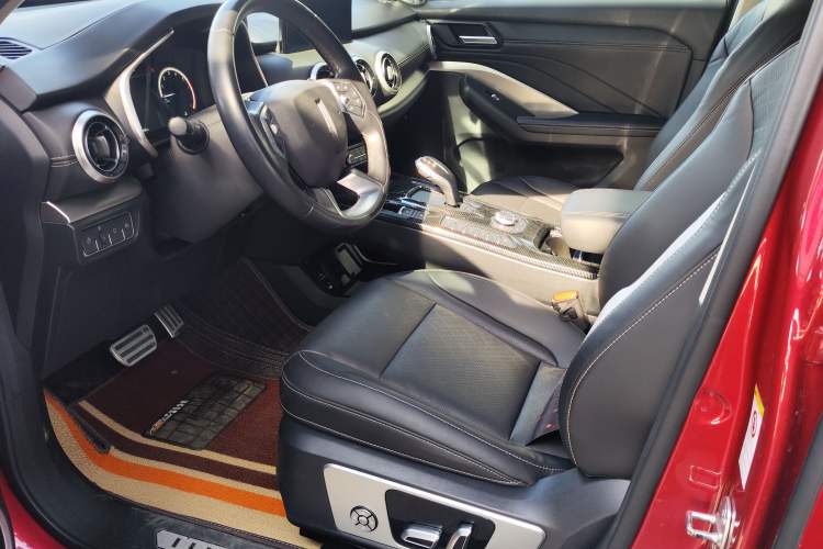 Used Wey VV6 2018 2.0T Two-Wheel-Drive Ultra-Luxury Version China V Standard Interior 1