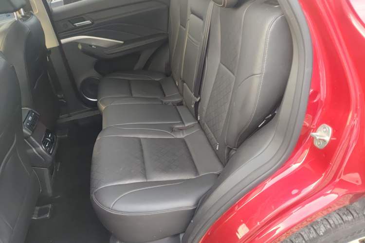 Used Wey VV6 2018 2.0T Two-Wheel Drive Flagship Version China V Standard Interior 4