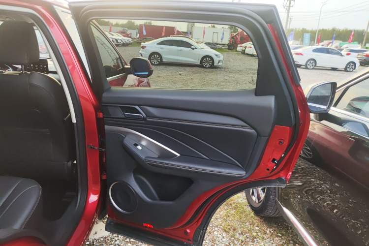 Used Wey VV6 2018 2.0T Two-Wheel Drive Flagship Version China V Standard Interior 6