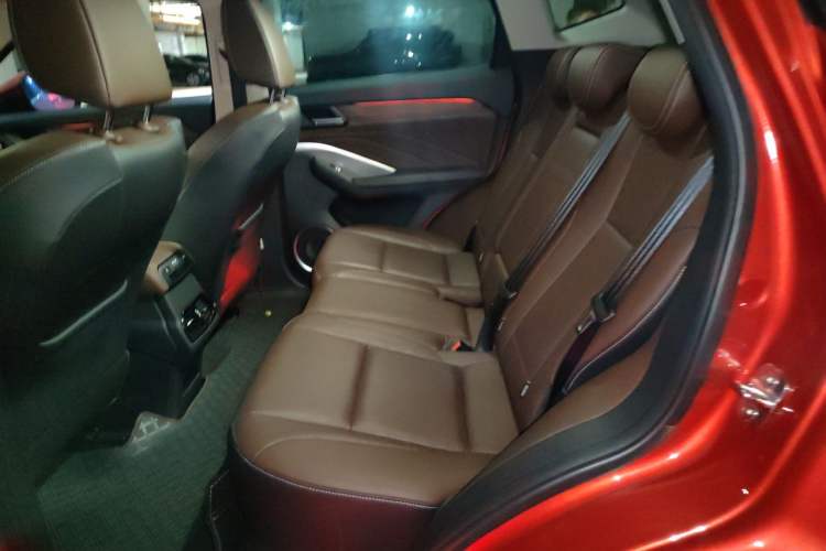 Used Wey VV6 2018 2.0T Two-Wheel-Drive Ultra-Luxury Version China V Standard Left Rear Seat