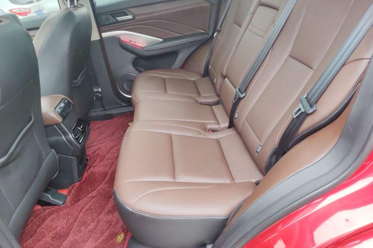 Used Wey VV6 2018 2.0T Two-Wheel-Drive Ultra-Luxury Version China V Standard Left Rear Seat