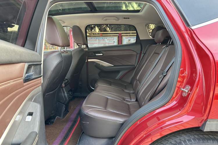 Used Wey VV6 2018 2.0T Two-Wheel-Drive Ultra-Luxury Version China V Standard Left Rear Seat