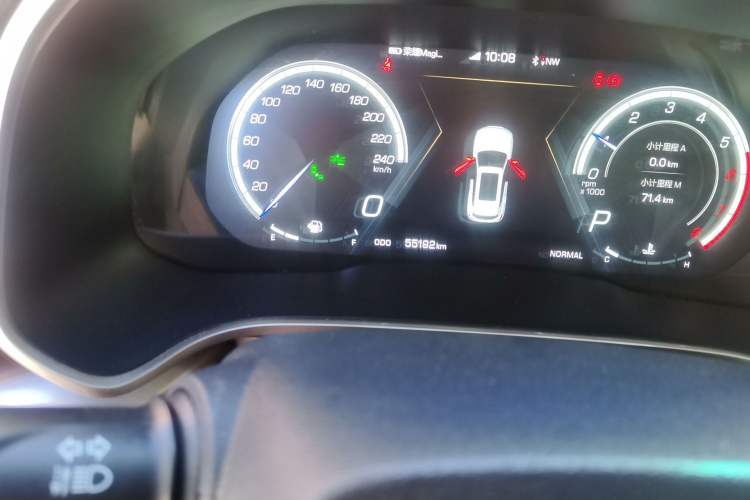 Used Wey VV6 2018 2.0T Two-Wheel Drive Flagship Version China V Standard Odometer Close Up