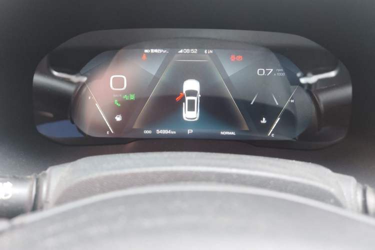 Used Wey VV6 2018 2.0T Two-Wheel Drive Flagship Version China V Standard Odometer Close Up