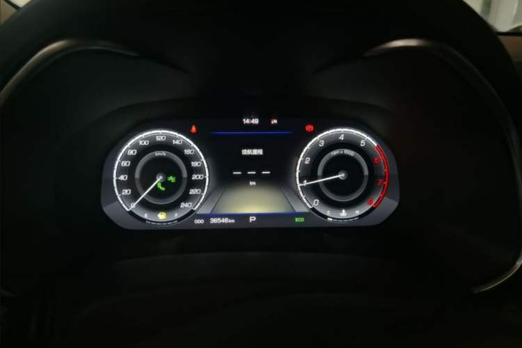 Used Wey VV6 2018 2.0T Two-Wheel-Drive Ultra-Luxury Version China V Standard Odometer Close Up