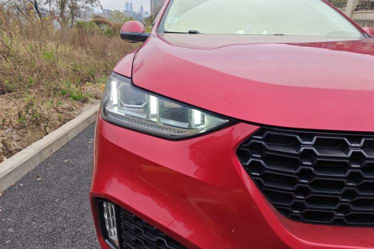 Used Wey VV6 2018 2.0T Two-Wheel Drive Flagship Version China V Standard Right Front Headlight
