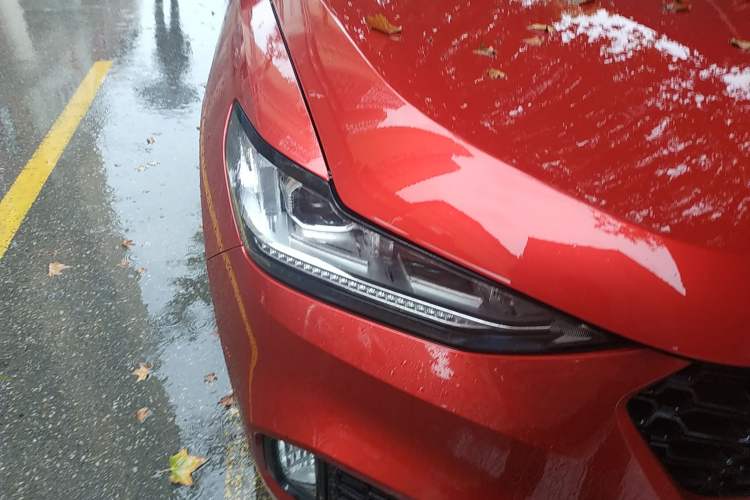 Used Wey VV6 2018 2.0T Two-Wheel-Drive Ultra-Luxury Version China V Standard Right Front Headlight