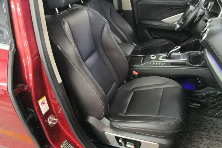 Used Wey VV6 2018 2.0T Two-Wheel-Drive Ultra-Luxury Version China V Standard Right Front Seat