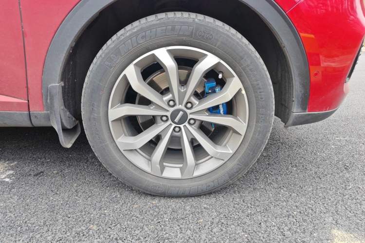Used Wey VV6 2018 2.0T Two-Wheel Drive Flagship Version China V Standard Right Front Wheel Hub