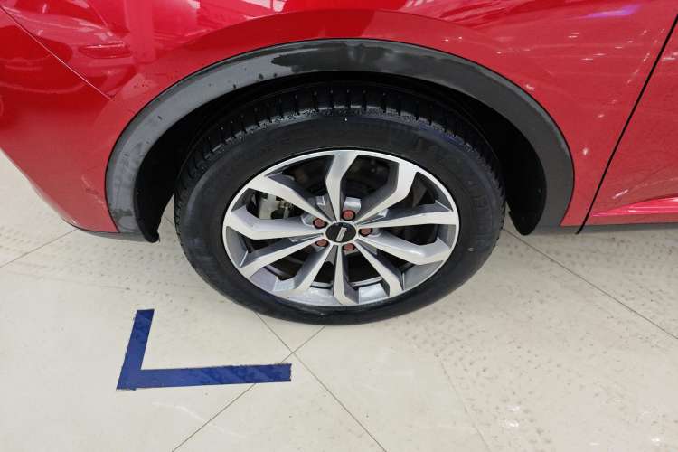 Used Wey VV6 2018 2.0T Two-Wheel Drive Flagship Version China V Standard Right Front Wheel Hub