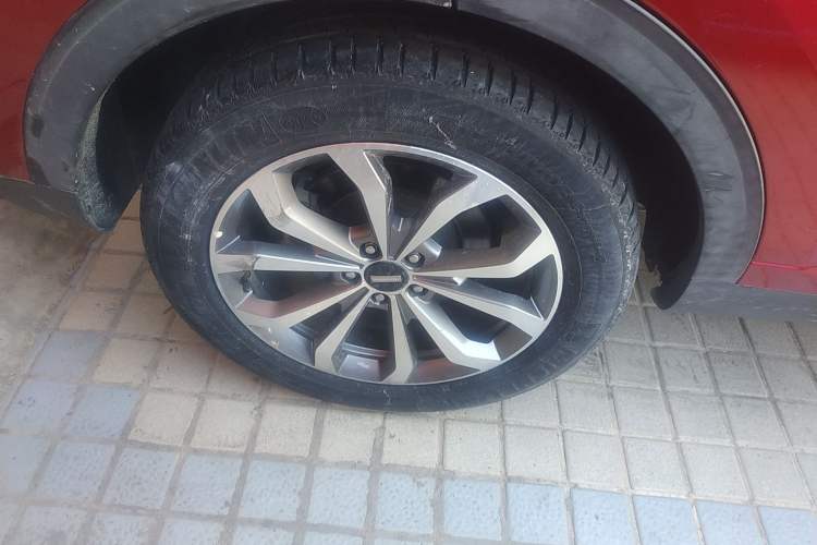 Used Wey VV6 2018 2.0T Two-Wheel-Drive Ultra-Luxury Version China V Standard Right Rear Wheel Hub
