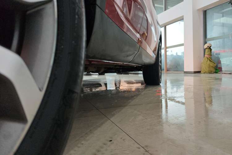 Used Wey VV6 2018 2.0T Two-Wheel Drive Flagship Version China V Standard Right Side Sill