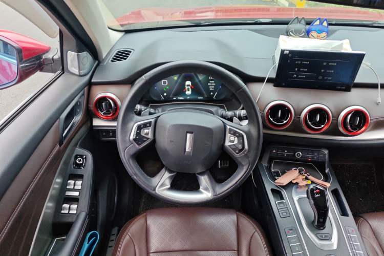 Used Wey VV6 2018 2.0T Two-Wheel Drive Flagship Version China V Standard Steering Wheel