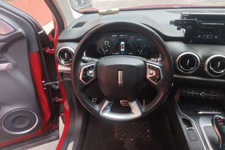 Used Wey VV6 2018 2.0T Two-Wheel Drive Flagship Version China V Standard Steering Wheel