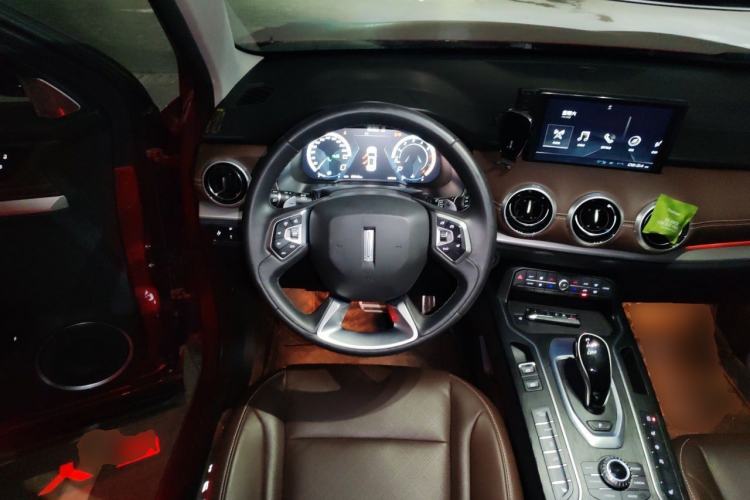 Used Wey VV6 2018 2.0T Two-Wheel-Drive Ultra-Luxury Version China V Standard Steering Wheel