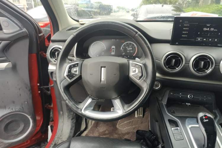 Used Wey VV6 2018 2.0T Two-Wheel Drive Flagship Version China V Standard Steering Wheel
