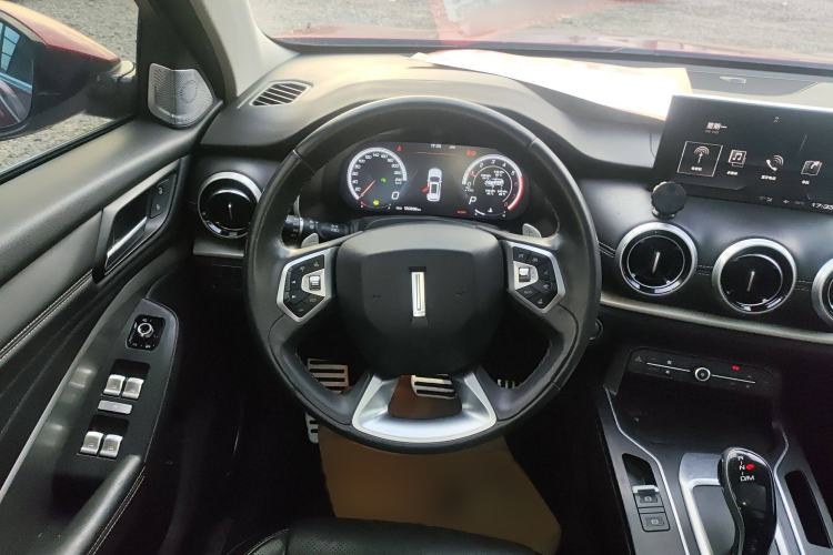 Used Wey VV6 2018 2.0T Two-Wheel Drive Flagship Version China V Standard Steering Wheel