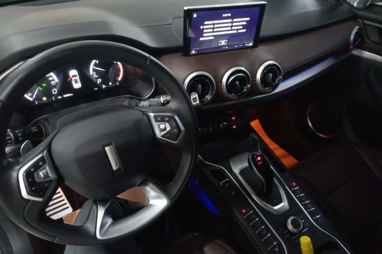 Used Wey VV6 2018 2.0T Two-Wheel-Drive Ultra-Luxury Version China V Standard Center Console