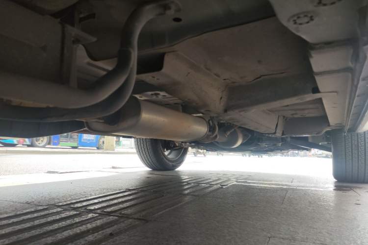 Used Wey VV6 2018 2.0T Two-Wheel-Drive Ultra-Luxury Version China V Standard Chassis Rear Right