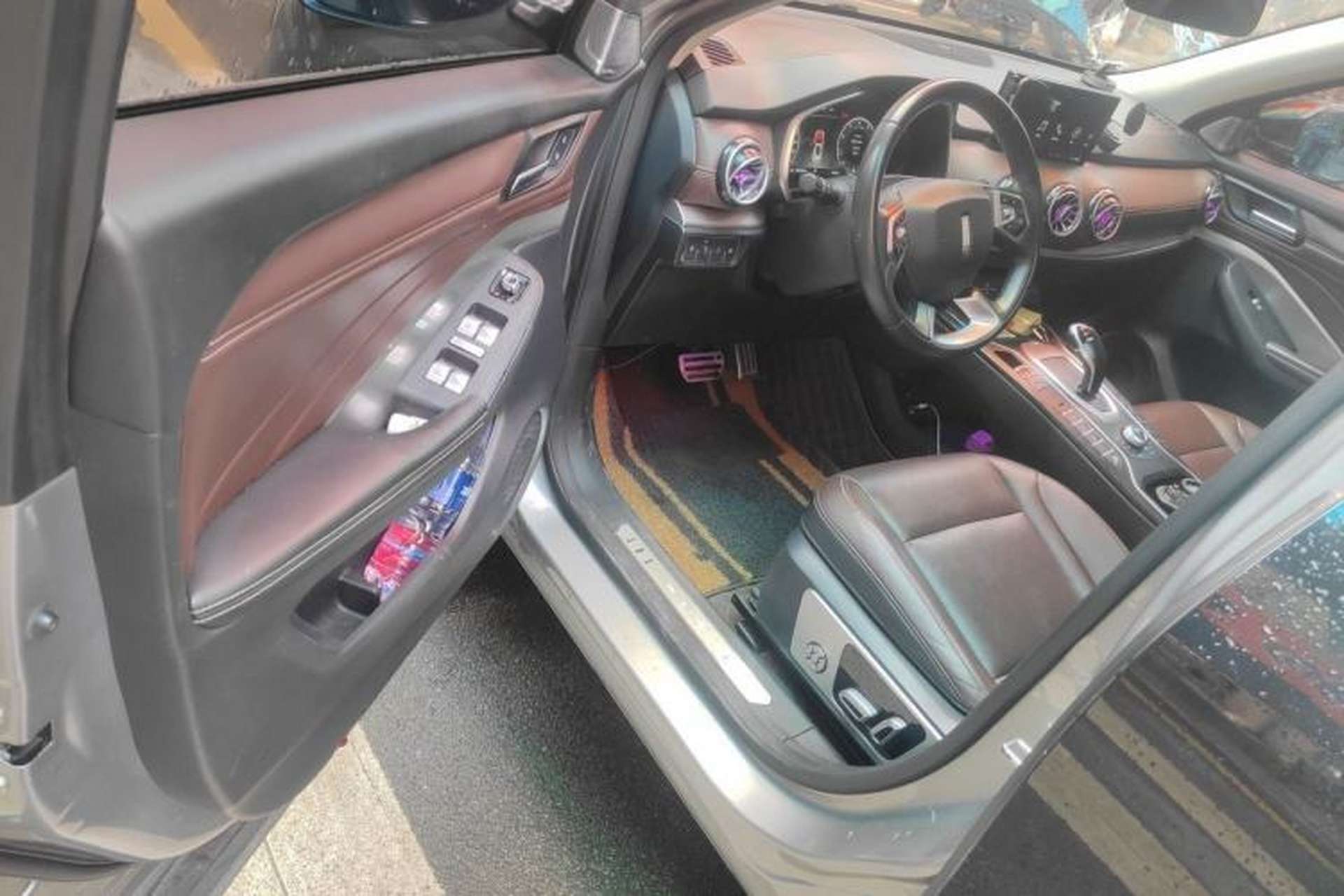 Used Wey VV6 2018 2.0T Two-Wheel-Drive Ultra-Luxury Version China V Standard Driver Seat