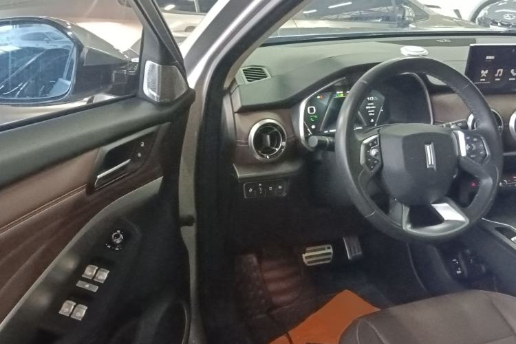 Used Wey VV6 2018 2.0T Two-Wheel-Drive Ultra-Luxury Version China V Standard Driver Seat