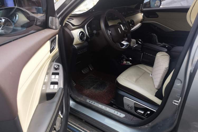 Used Wey VV6 2018 2.0T Two-Wheel Drive Flagship Version China V Standard Driver Seat