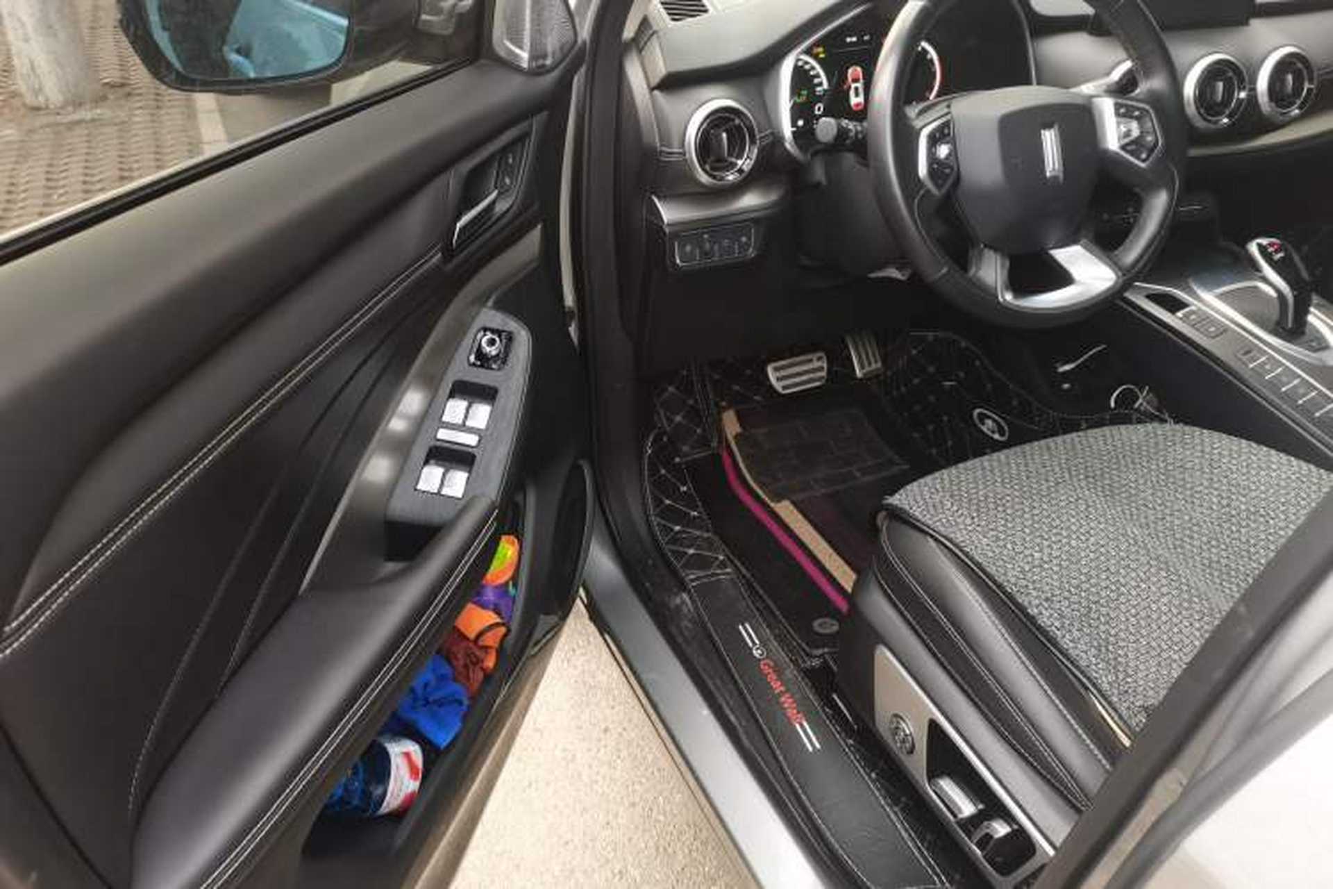 Used Wey VV6 2018 2.0T Four-Wheel Drive Flagship Version China V Standard Driver Seat