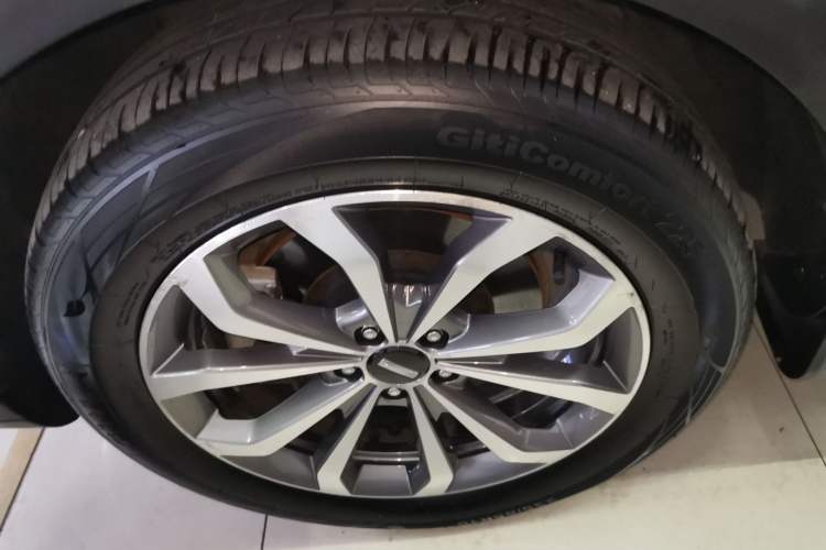 Used Wey VV6 2018 2.0T Two-Wheel-Drive Ultra-Luxury Version China V Standard Exterior 1