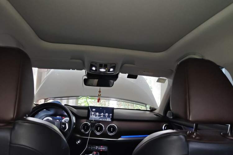 Used Wey VV6 2018 2.0T Two-Wheel Drive Flagship Version China V Standard Headliner
