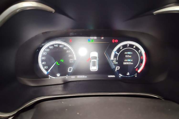 Used Wey VV6 2018 2.0T Two-Wheel-Drive Ultra-Luxury Version China V Standard Instrument Cluster