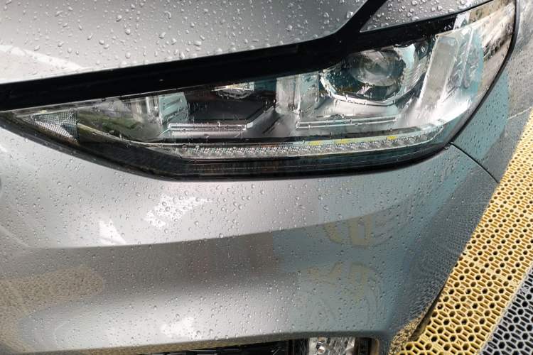 Used Wey VV6 2018 2.0T Two-Wheel Drive Flagship Version China V Standard Left Front Headlight