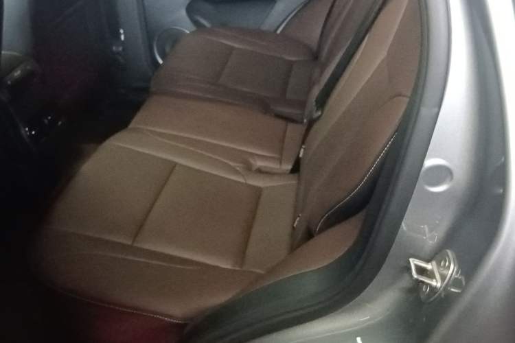 Used Wey VV6 2018 2.0T Two-Wheel-Drive Ultra-Luxury Version China V Standard Left Rear Seat